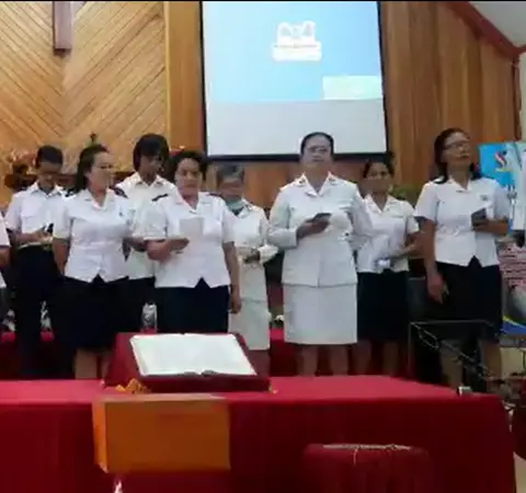 Bernyanyi Lagu bahasa Taa